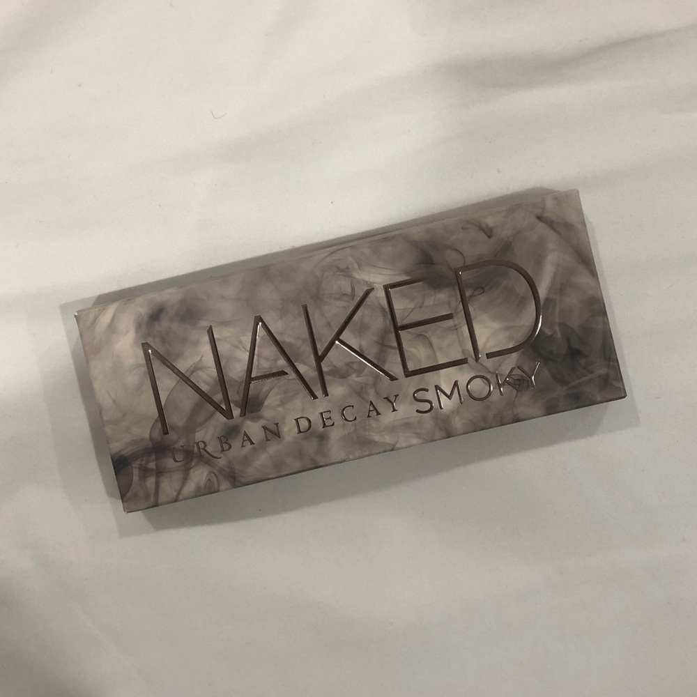 Urban Decay Smoky Naked Palette